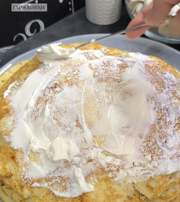 Enina Kuhinja - Slane palacinke - Serviranje i uživanje