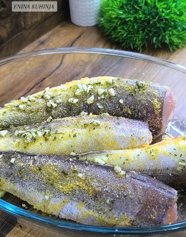 Enina Kuhinja - Oslic iz rerne - Začinjavanje i slaganje