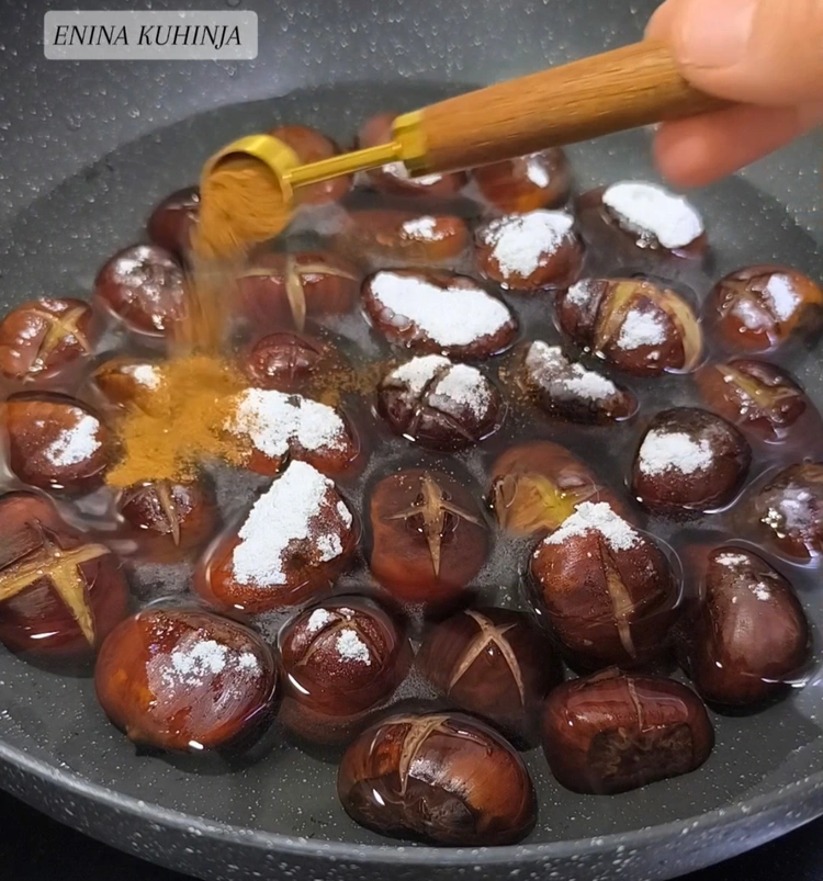 3 – Enina Kuhinja – Pečeni kesten u tiganju – Drugi deo pripreme Enina Kuhinja - Pečeni kesten u tiganju - Drugi deo pripreme