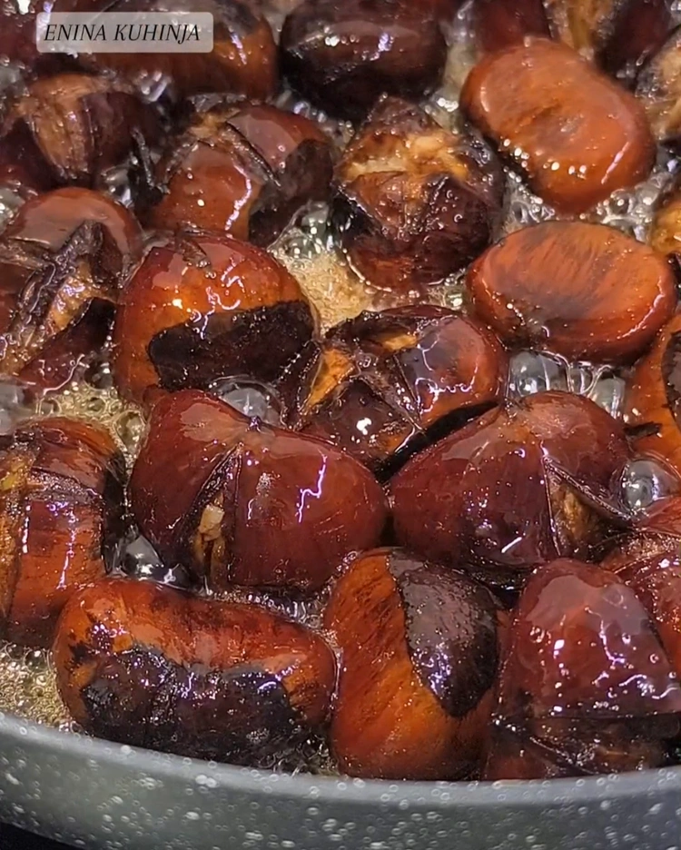 5 – Enina Kuhinja – Pečeni kesten u tiganju – Karamelizacija Enina Kuhinja - Pečeni kesten u tiganju - Karamelizacija