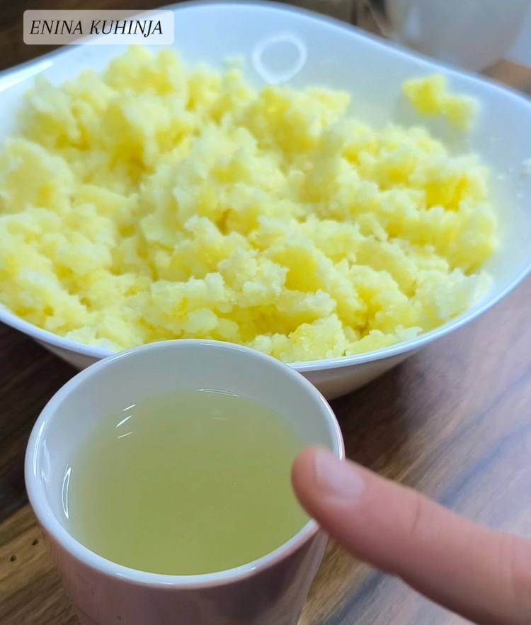 Enina Kuhinja - Posna krompir salata - Priprema krompira