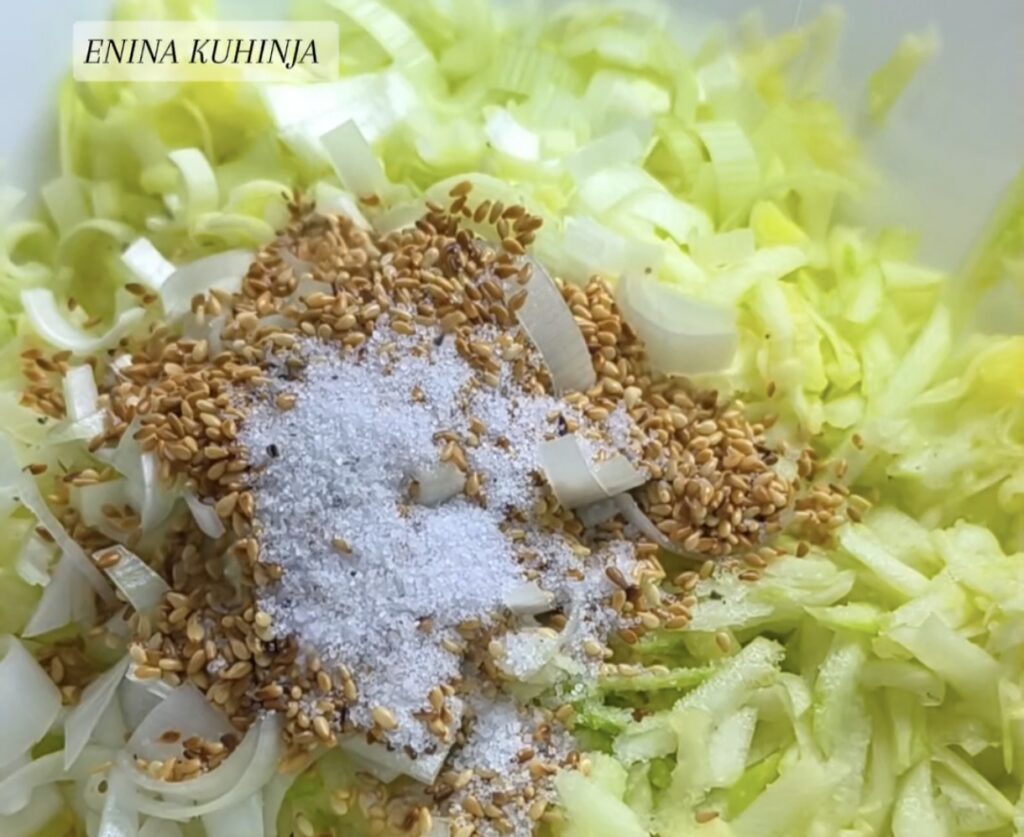 Enina Kuhinja - Posne pljeskavice od tikvica - spajanje sastojaka