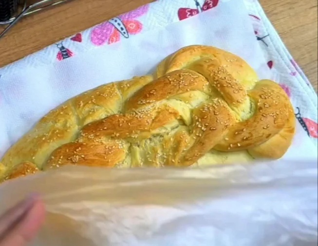 Enina Kuhinja - Hleb Pletenica - Pečenje