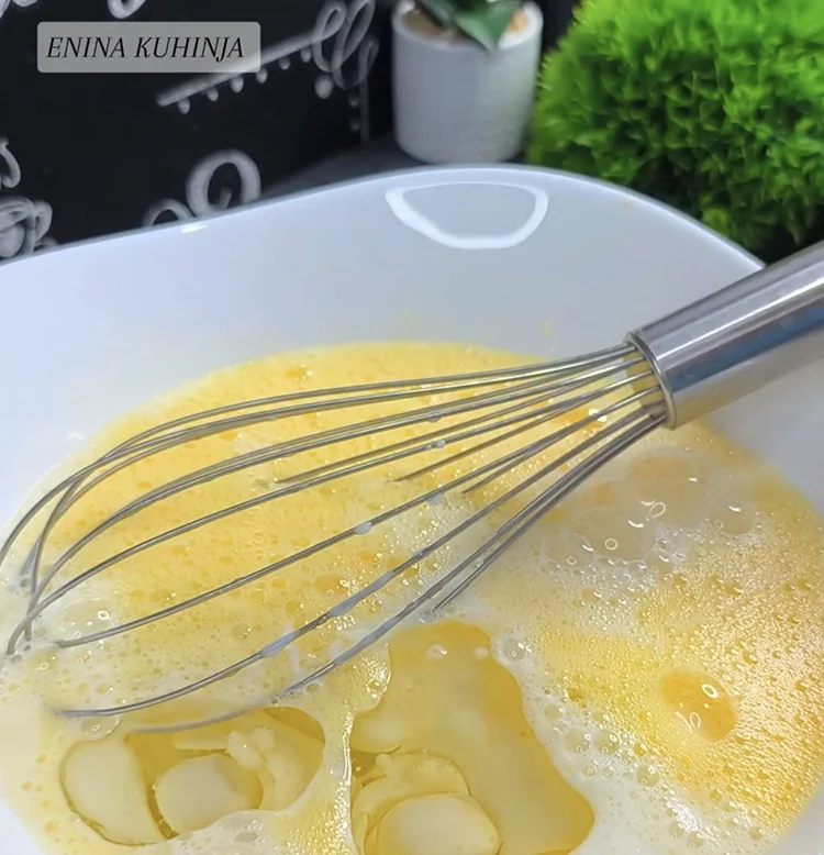 Enina Kuhinja - Brza pita sa sirom - Priprema fila