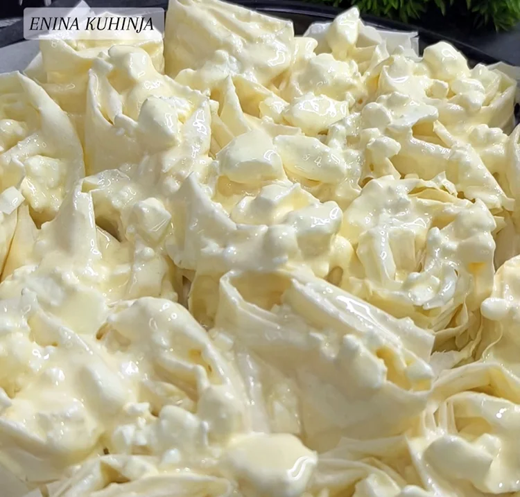 Enina Kuhinja - Brza pita sa sirom - Filovanje i pečenje pite