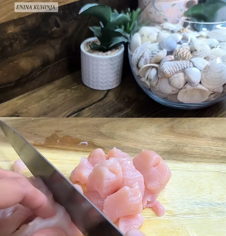 1 – Enina Kuhinja – Pilece Pljeskavice – Priprema sastojaka Enina Kuhinja - Pilece Pljeskavice - Priprema sastojaka