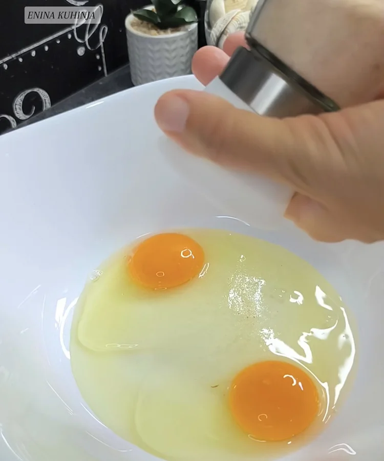 1 – Enina Kuhinja – Slane palacinke – Priprema sastojaka Enina Kuhinja - Slane palacinke - Priprema sastojaka