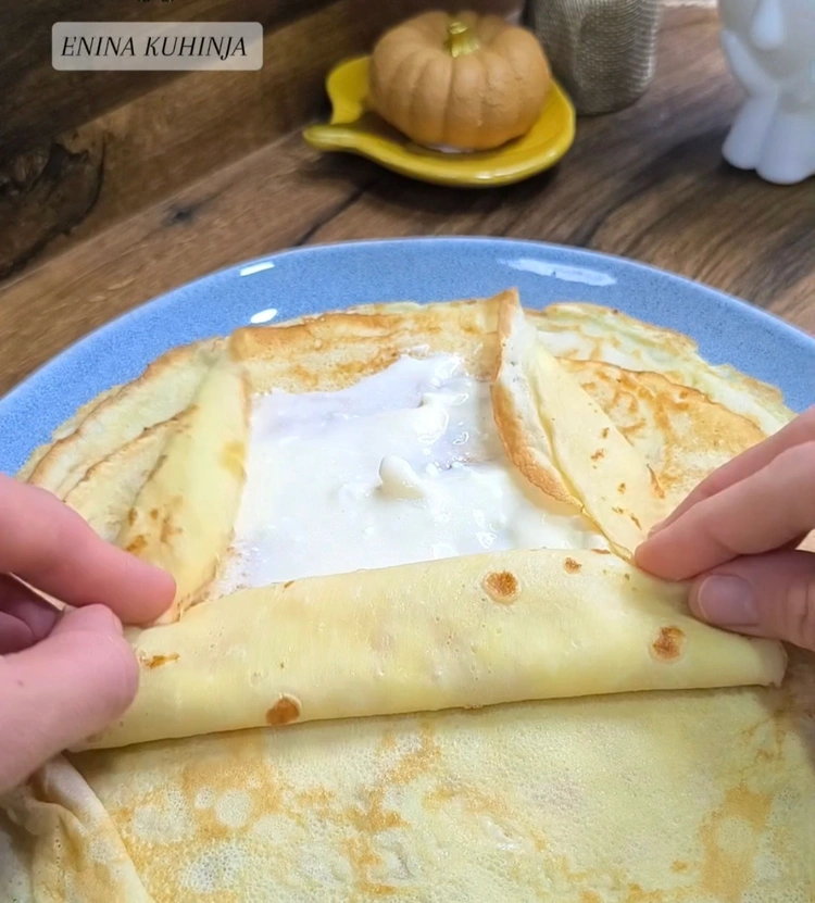 Enina Kuhinja - Zapečene palačinke - Filovanje i slaganje