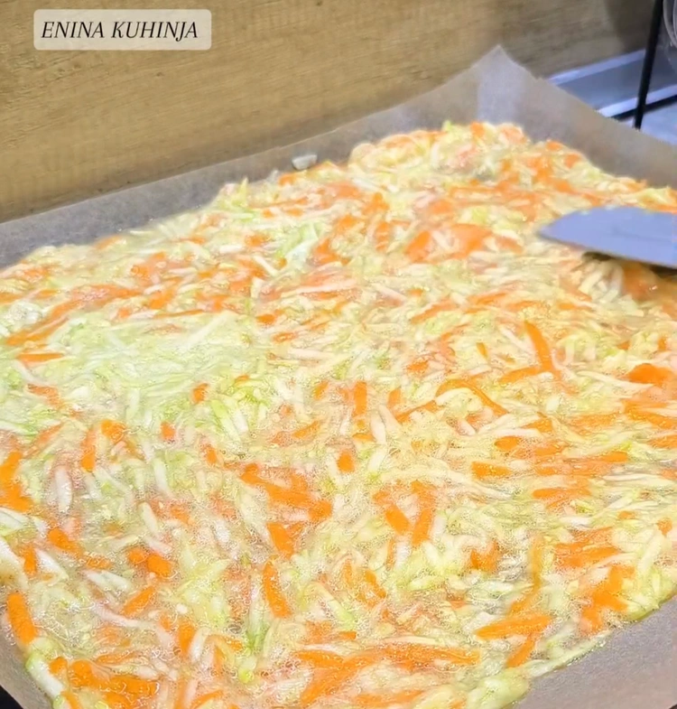 3 – Enina Kuhinja – Brzi SLANI ROLAT sa tikvicama – Pečenje kore Enina Kuhinja - Brzi SLANI ROLAT sa tikvicama - Pečenje kore