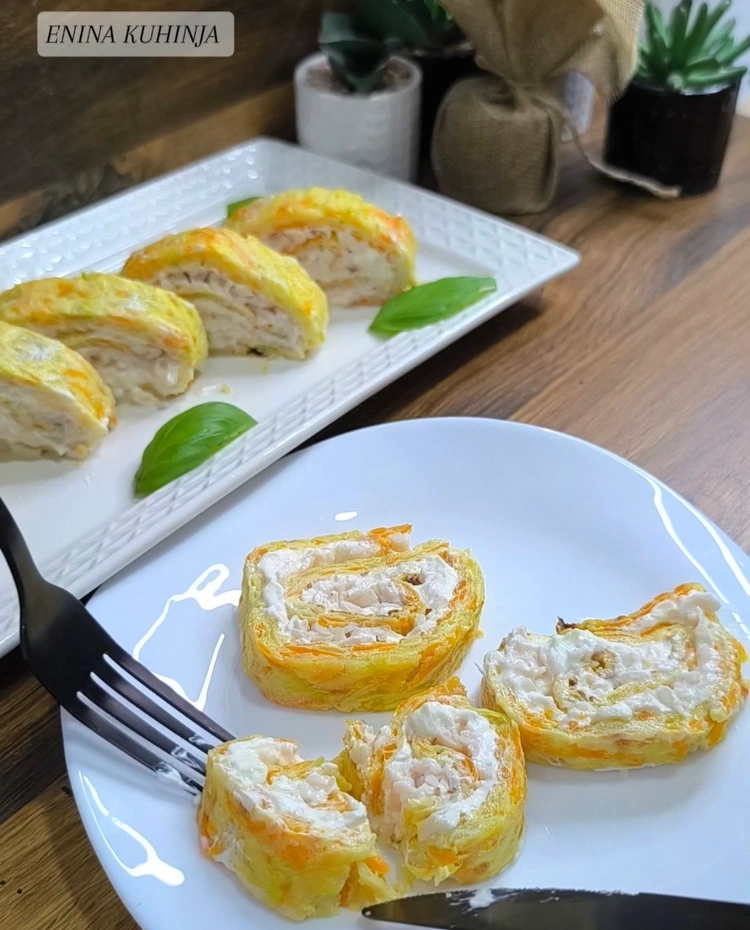 5 – Enina Kuhinja – Brzi SLANI ROLAT sa tikvicama – Serviranje Enina Kuhinja - Brzi SLANI ROLAT sa tikvicama - Serviranje