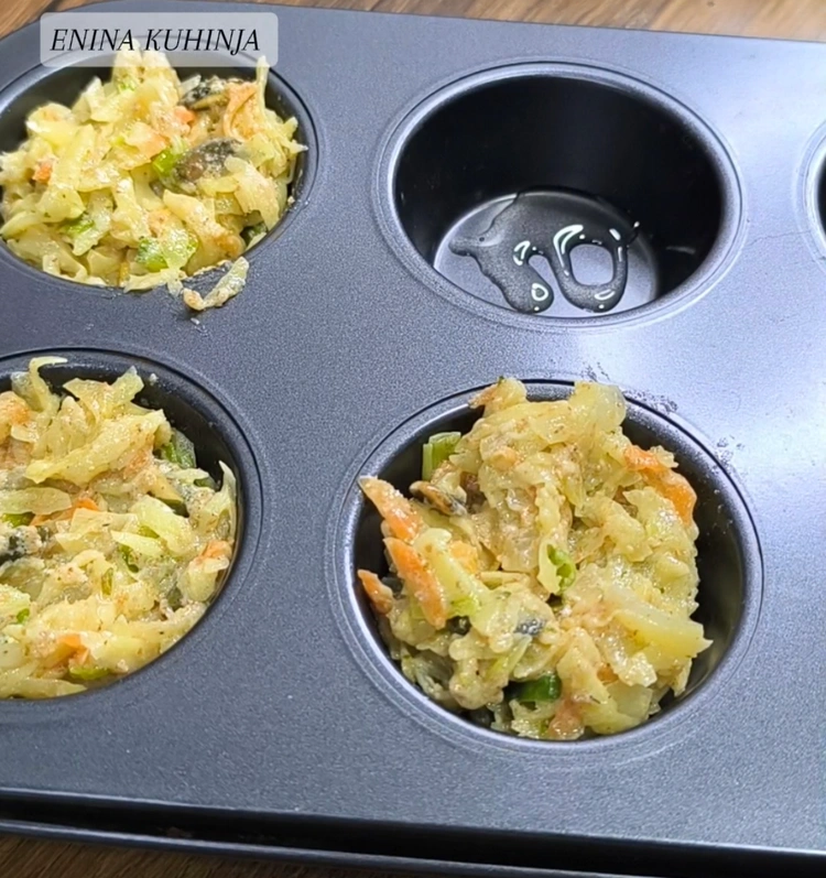 Enina Kuhinja - Posne korpice od povrća - Pečenje