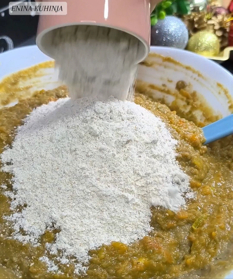 Enina Kuhinja - Posne pljeskavice od sočiva - Spajanje smese
