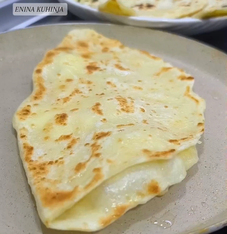 Enina Kuhinja - Posna i mrsna pita iz tiganja - Pečenje u tiganju