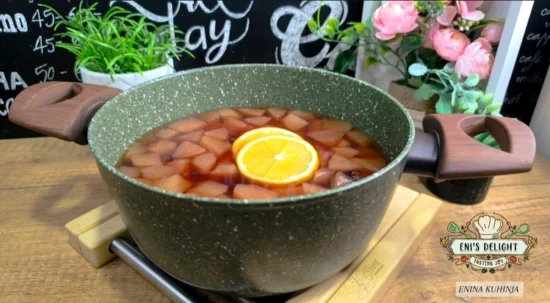 Enina Kuhinja - Kompot od jabuka i šljiva