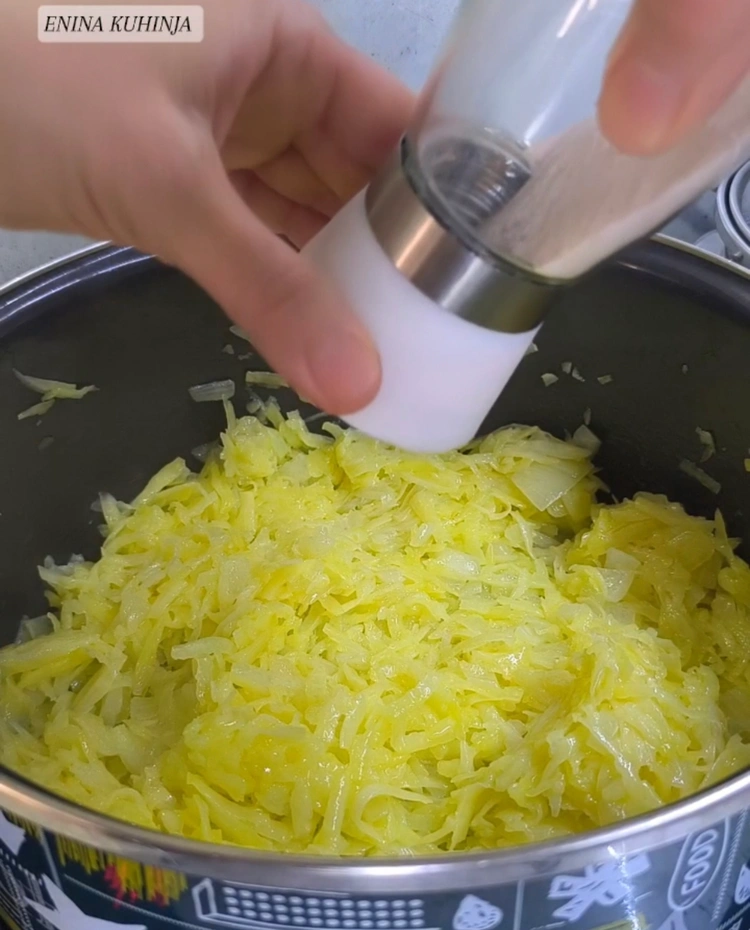 2 – Enina Kuhinja – Posne makarone – Dinstanje povrća Enina Kuhinja - Posne makarone - Dinstanje povrća