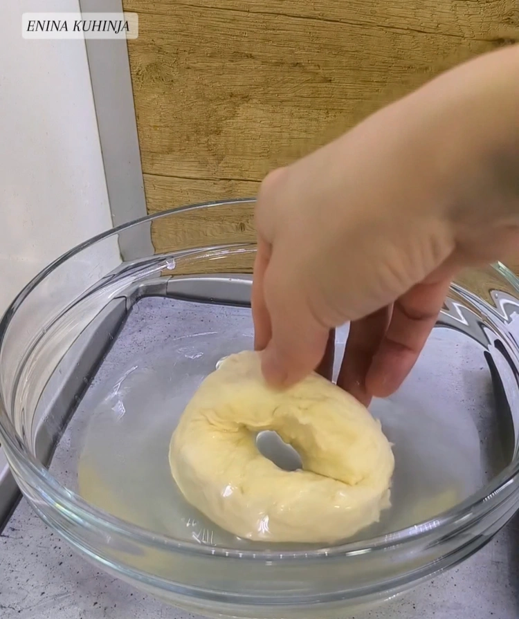 3 – Enina Kuhinja – Posni đevreci – Oblikovanje i pečenje Enina Kuhinja - Posni đevreci - Oblikovanje i pečenje