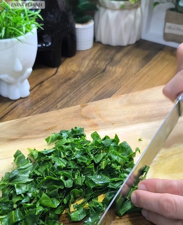 Enina Kuhinja - Najbolja pita sa sirom i blitvom - Priprema blitve