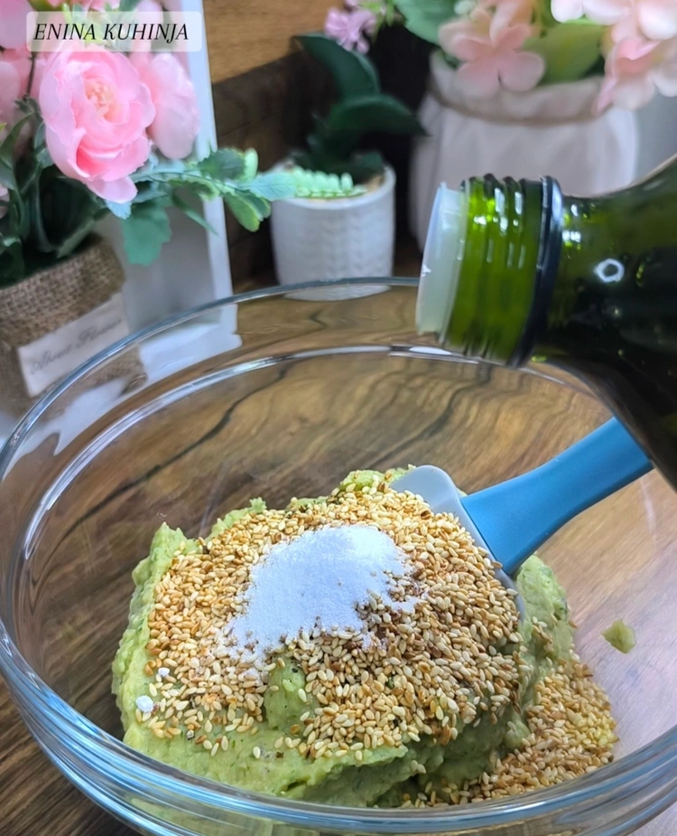 Enina Kuhinja - Posne pljeskavice - Falafel - Dodavanje začina