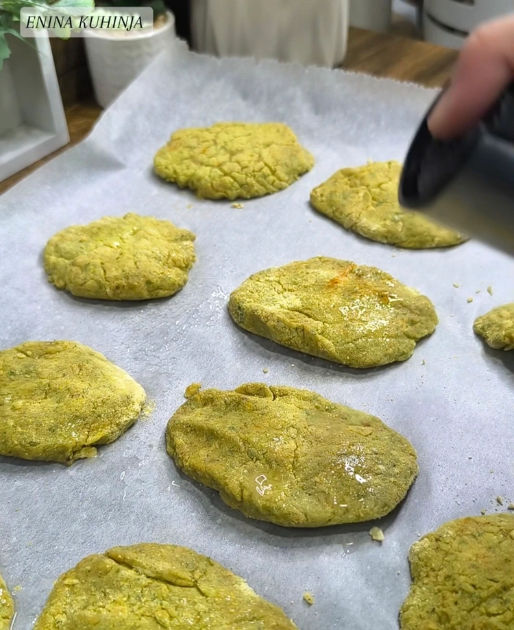 Enina Kuhinja - Posne pljeskavice - Falafel - Pečenje