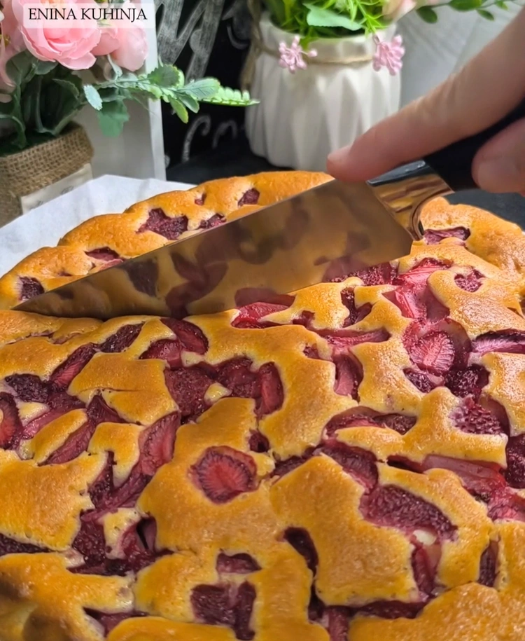 Enina Kuhinja - Žuti kolač sa višnjama - Pečenje