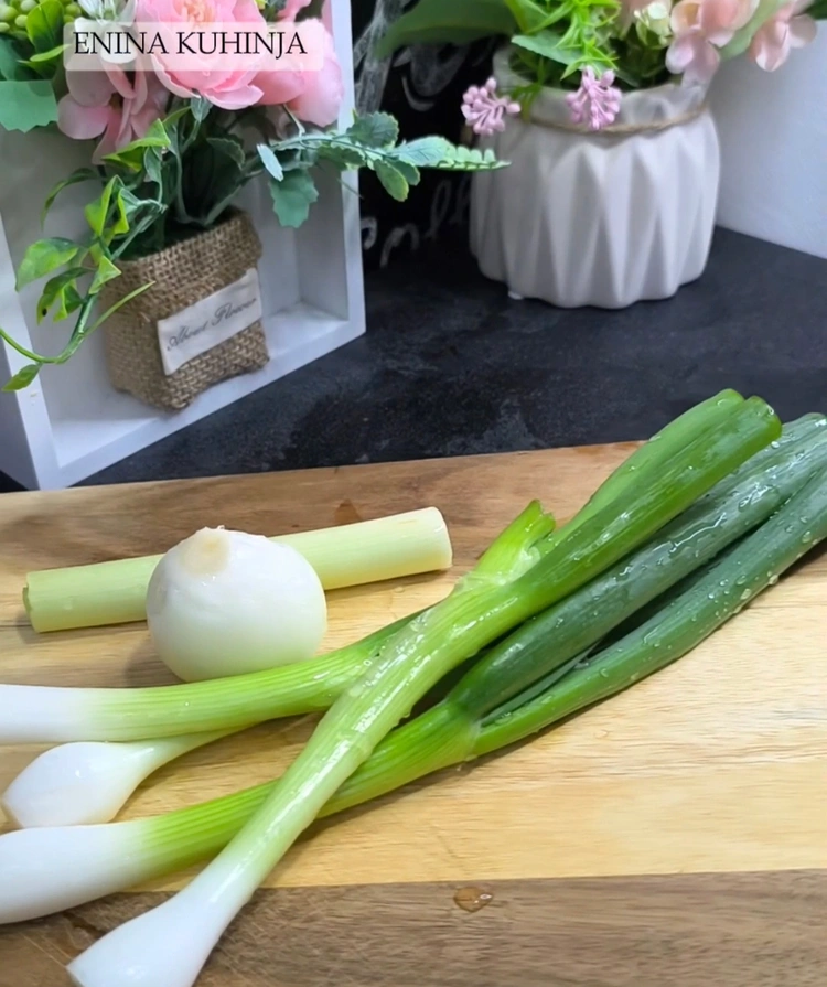 Enina Kuhinja - Rolat - Pita sa mesom - Priprema sastojaka