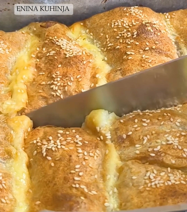 Enina Kuhinja - Rolat - Pita sa mesom - Serviranje