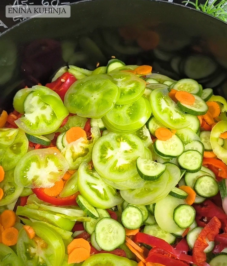 Enina Kuhinja - Šarena salata - Priprema povrća