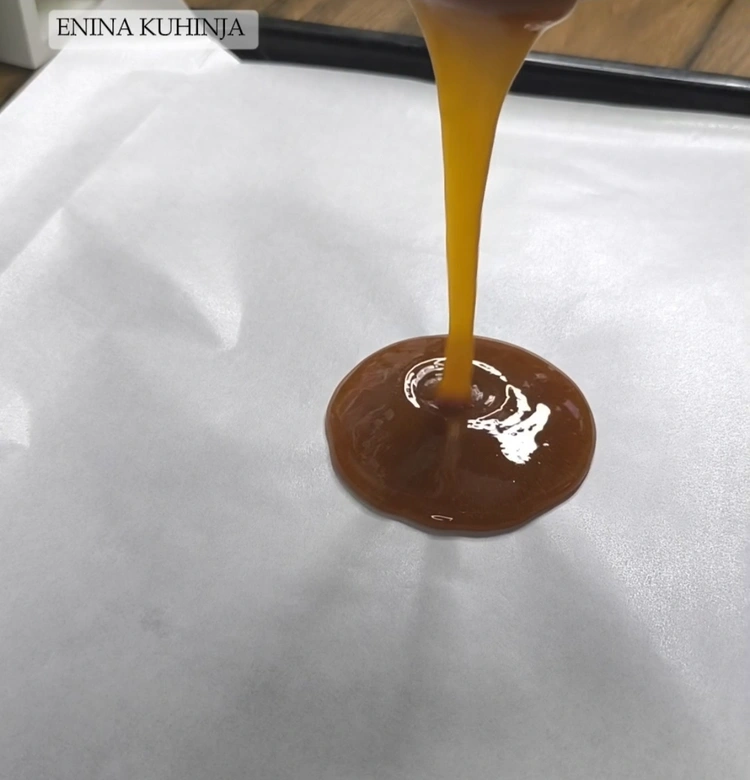 Enina Kuhinja - Egipćanka torta - Priprema karamele za grilijaš